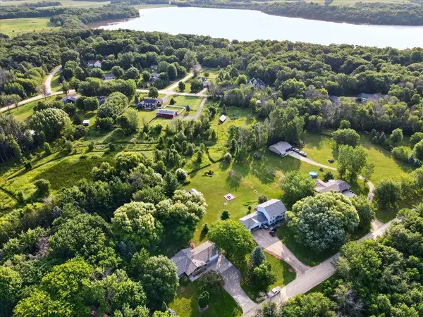 8833 Canby CT, Northfield, MN 55057