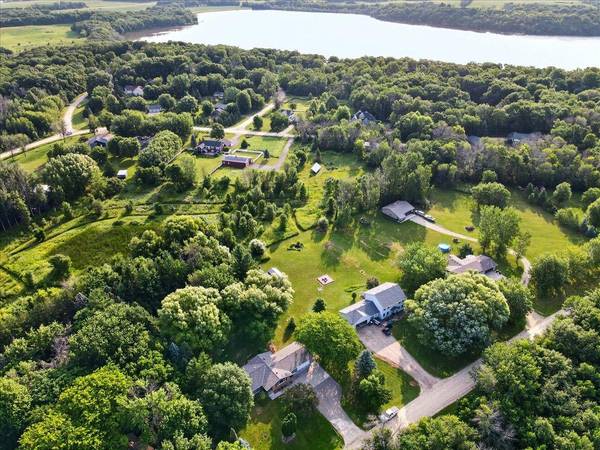 8833 Canby CT, Northfield, MN 55057