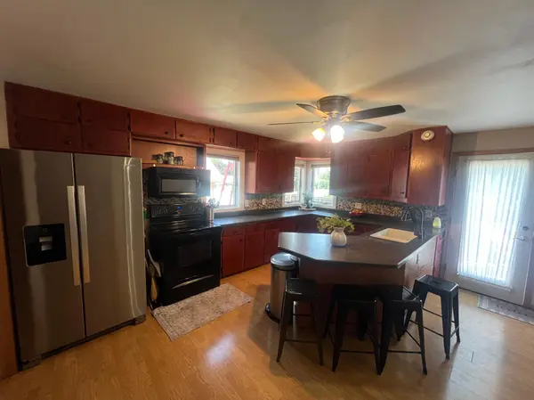 204 2nd ST NE, Grand Meadow, MN 55936