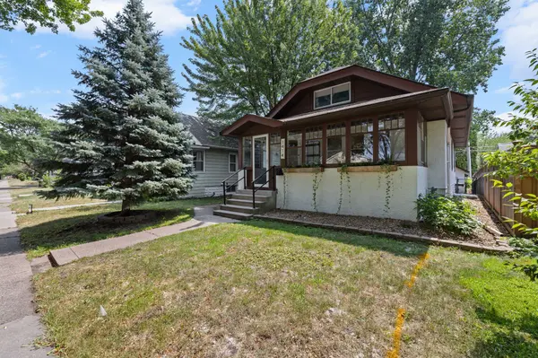1414 Juliet AVE, Saint Paul, MN 55105