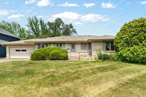 5308 Forslin Drive, Edina, MN 55436