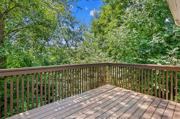 18258 Cascade DR, Eden Prairie, MN 55347
