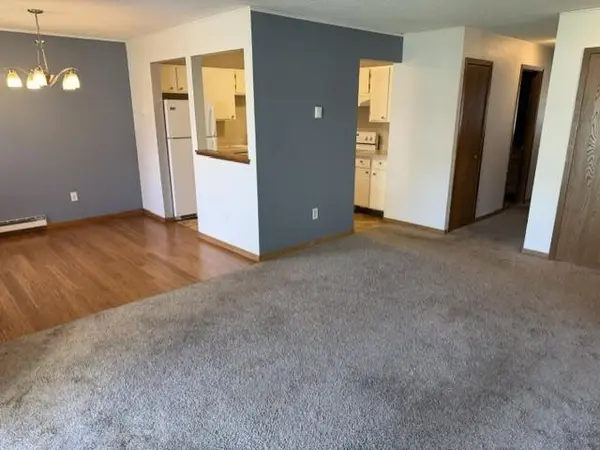 1585 Cohansey ST #104, Saint Paul, MN 55117