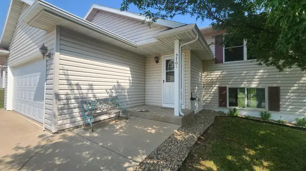 5701 51st ST NW, Rochester, MN 55901