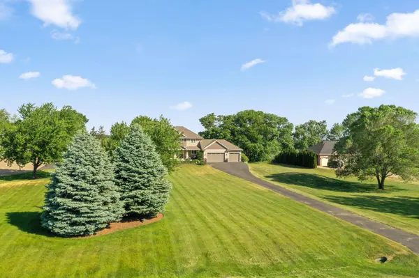 25188 Firefly AVE, Wyoming, MN 55092