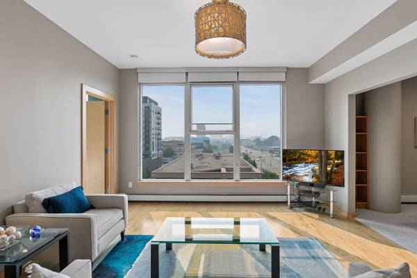 215 10th AVE S #637, Minneapolis, MN 55415