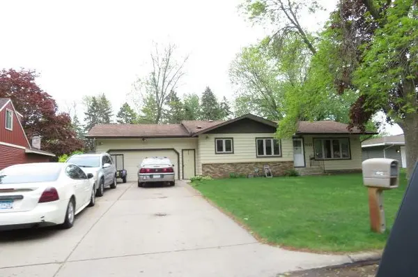 1012 Borgert AVE, Saint Cloud, MN 56303