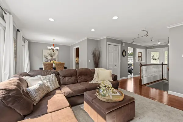 14682 Dunbar CT, Apple Valley, MN 55124