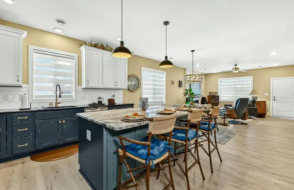 5370 Harvest Lake DR NW, Rochester, MN 55901