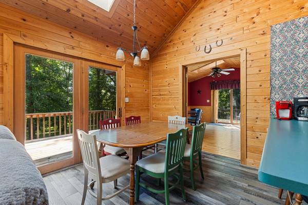 26048 Edna LN, Nisswa, MN 56468