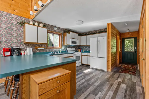26048 Edna LN, Nisswa, MN 56468