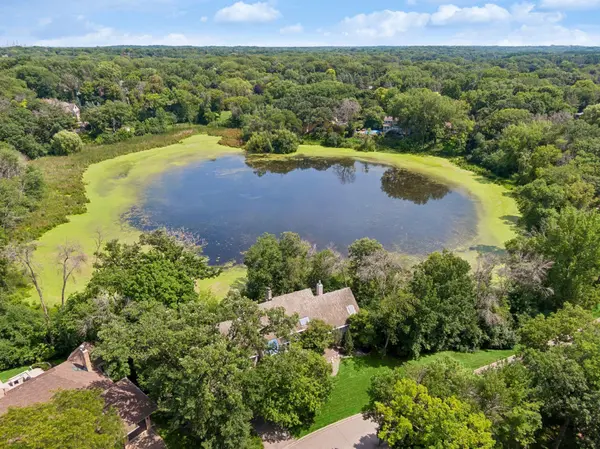 16458 Ringer RD, Minnetonka, MN 55391