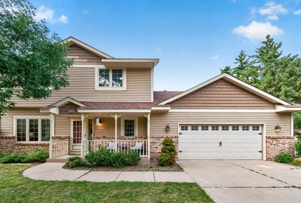 10225 208th ST W, Lakeville, MN 55044