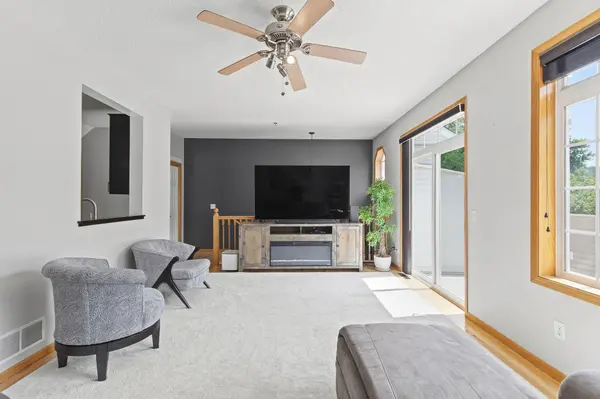 846 Coon Rapids Boulevard EXT NW #6, Coon Rapids, MN 55433