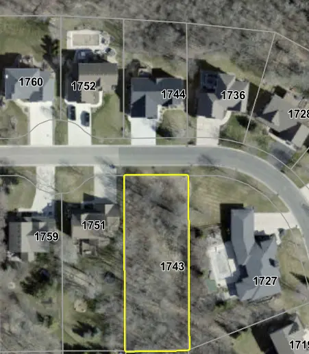 1743 Oakpointe DR, Waconia, MN 55387