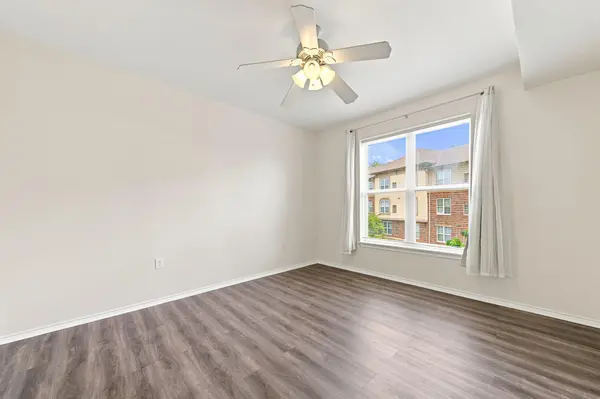 13570 Technology DR #2203, Eden Prairie, MN 55344