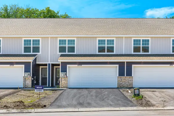 12709 Ashbury DR, Rogers, MN 55374
