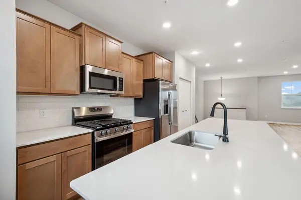10366 Birchwood CIR, Victoria, MN 55318