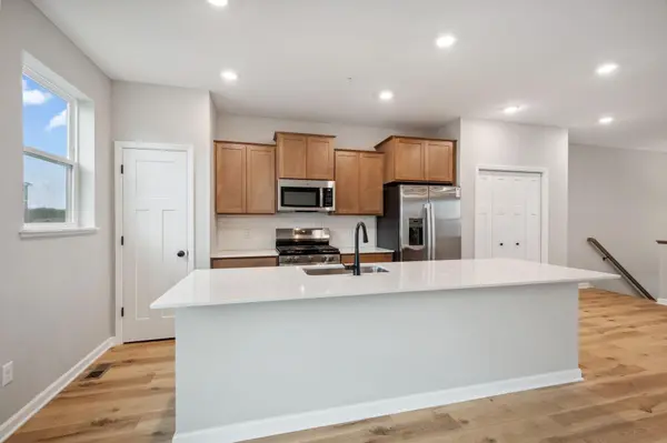 10366 Birchwood CIR, Victoria, MN 55318