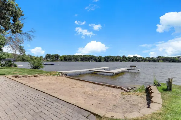8148 Ithaca LN N, Maple Grove, MN 55311