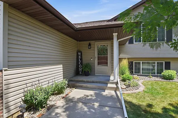 1264 Stone Ridge RD, Sauk Rapids, MN 56379