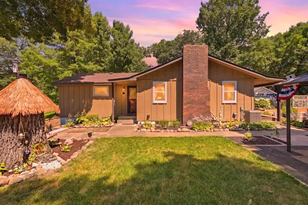 175 Tonka Bay RD, Excelsior, MN 55331