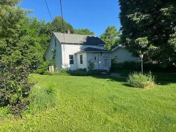 317 1st AVE SW, Hankinson, ND 58041