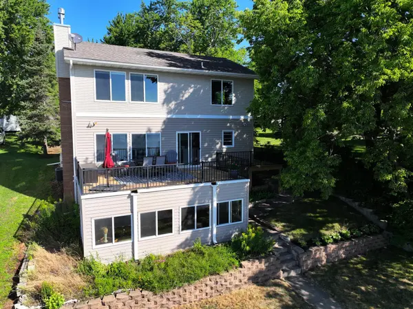 2234 Lake Pulaski DR, Buffalo, MN 55313