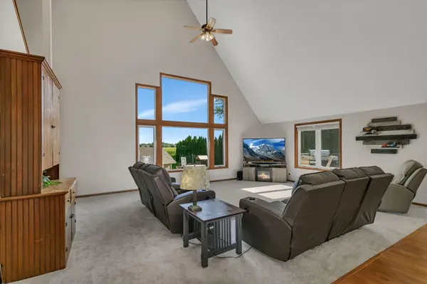 135 Airport RD, Hutchinson, MN 55350