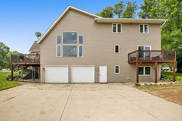 135 Airport RD, Hutchinson, MN 55350