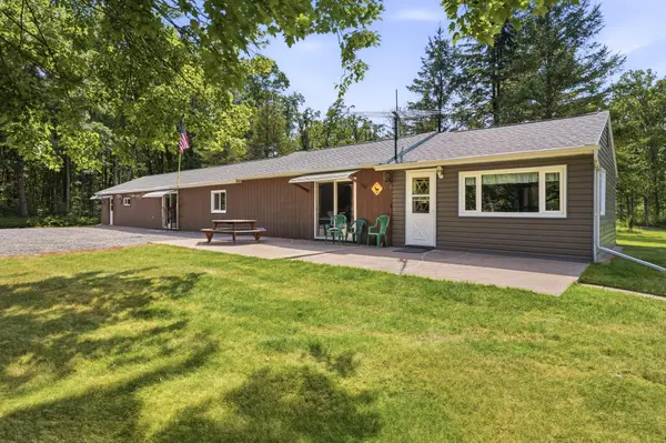 N4499 Columbia AVE, Neillsville, WI 54456