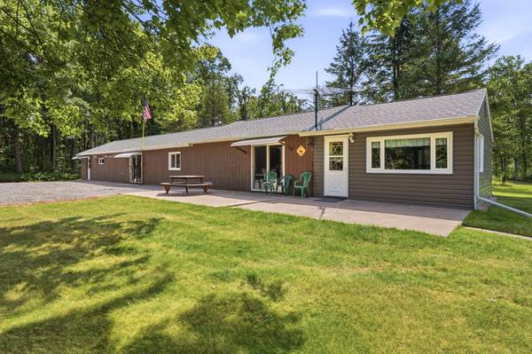 N4499 Columbia AVE, Neillsville, WI 54456