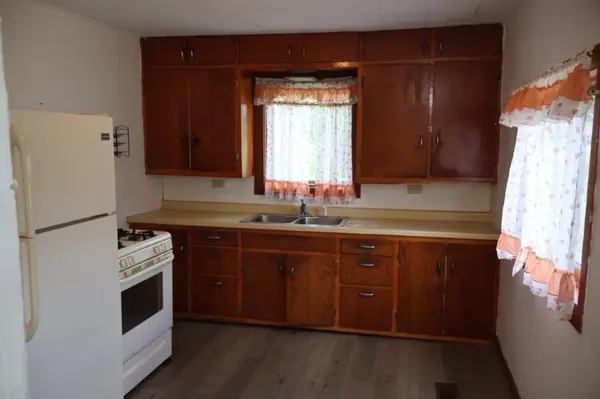 N3806 6th ST, Weyerhaeuser, WI 54895