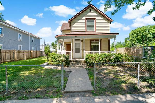 2832 27th AVE S, Minneapolis, MN 55406