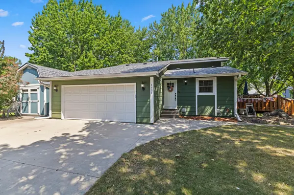 1805 Ruby Circle, Shakopee, MN 55379