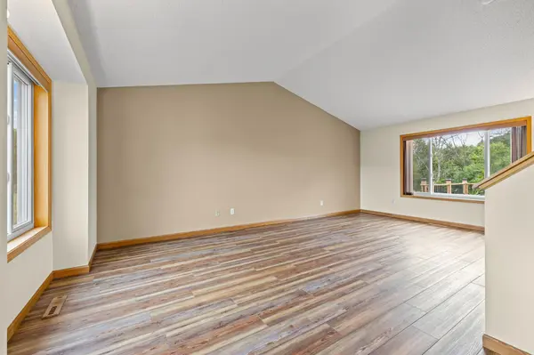 21770 Linnet ST NW, Cedar, MN 55011