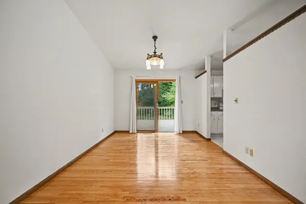 1880 Richal DR, Woodbury, MN 55125