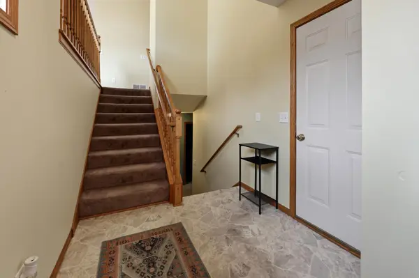 1264 Heritage DR, Waite Park, MN 56387