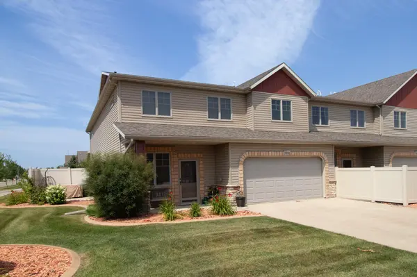 508 19th AVE W #H, West Fargo, ND 58078