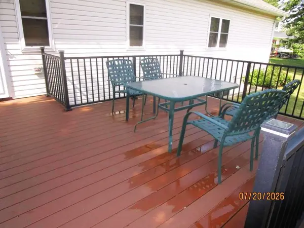 741 9th ST SW, Pine Island, MN 55963