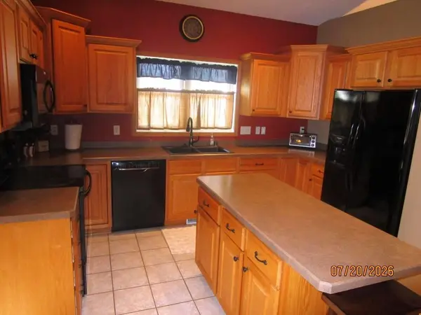 741 9th ST SW, Pine Island, MN 55963