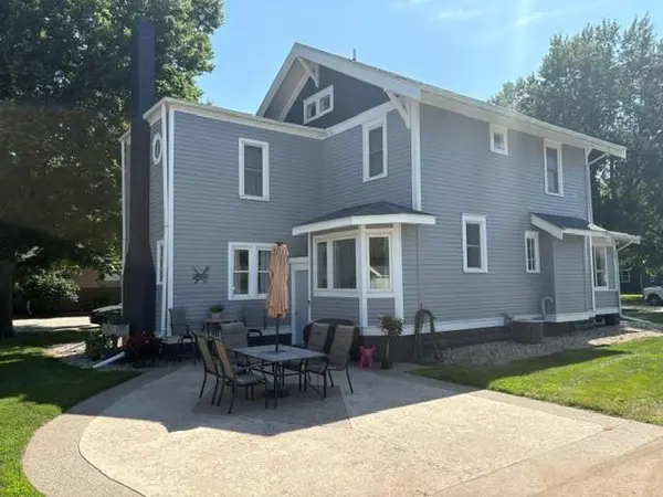 1345 6th AVE N, Windom, MN 56101