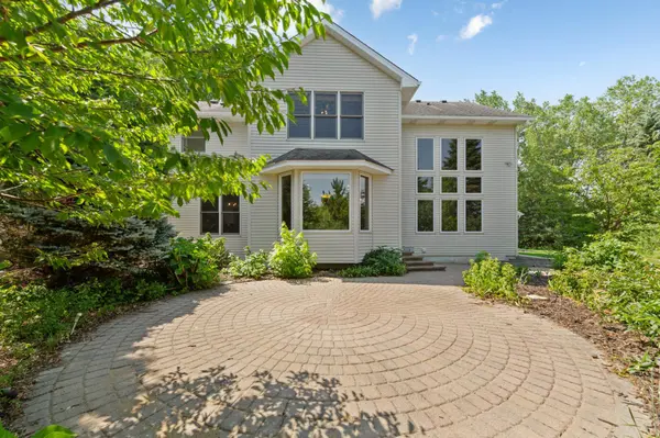 1517 Covington LN, Eagan, MN 55122