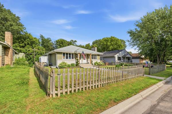 717 6th AVE S, Hopkins, MN 55343