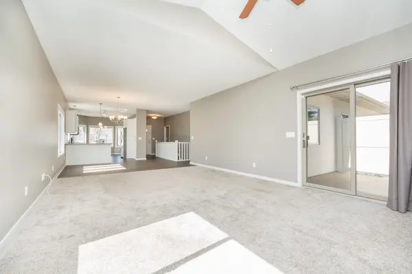 469 Roundhouse ST, Shakopee, MN 55379