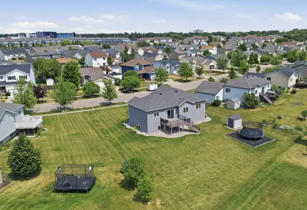 729 36th AVE W, West Fargo, ND 58078