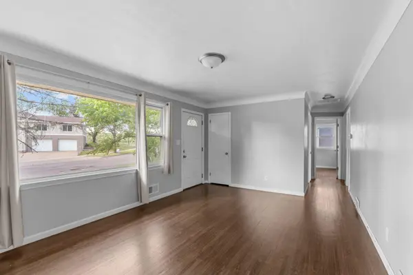 2168 Hawthorne AVE E, Saint Paul, MN 55119