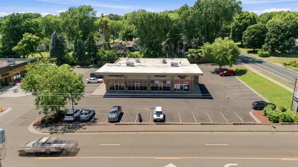 1789 Lexington AVE N, Roseville, MN 55113
