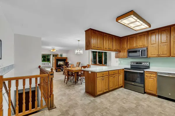 703 2nd AVE NE, Melrose, MN 56352