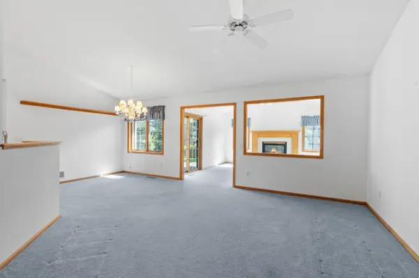 3700 Ladyslipper LN N, Brooklyn Park, MN 55443